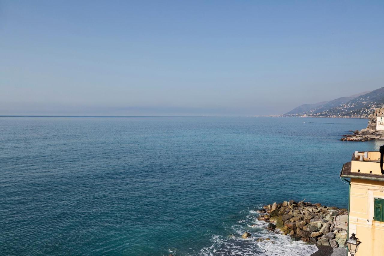 Il Mare di Camogli da un oblò by Wonderful Italy Exterior foto