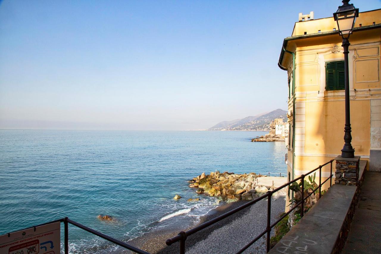 Il Mare di Camogli da un oblò by Wonderful Italy Exterior foto
